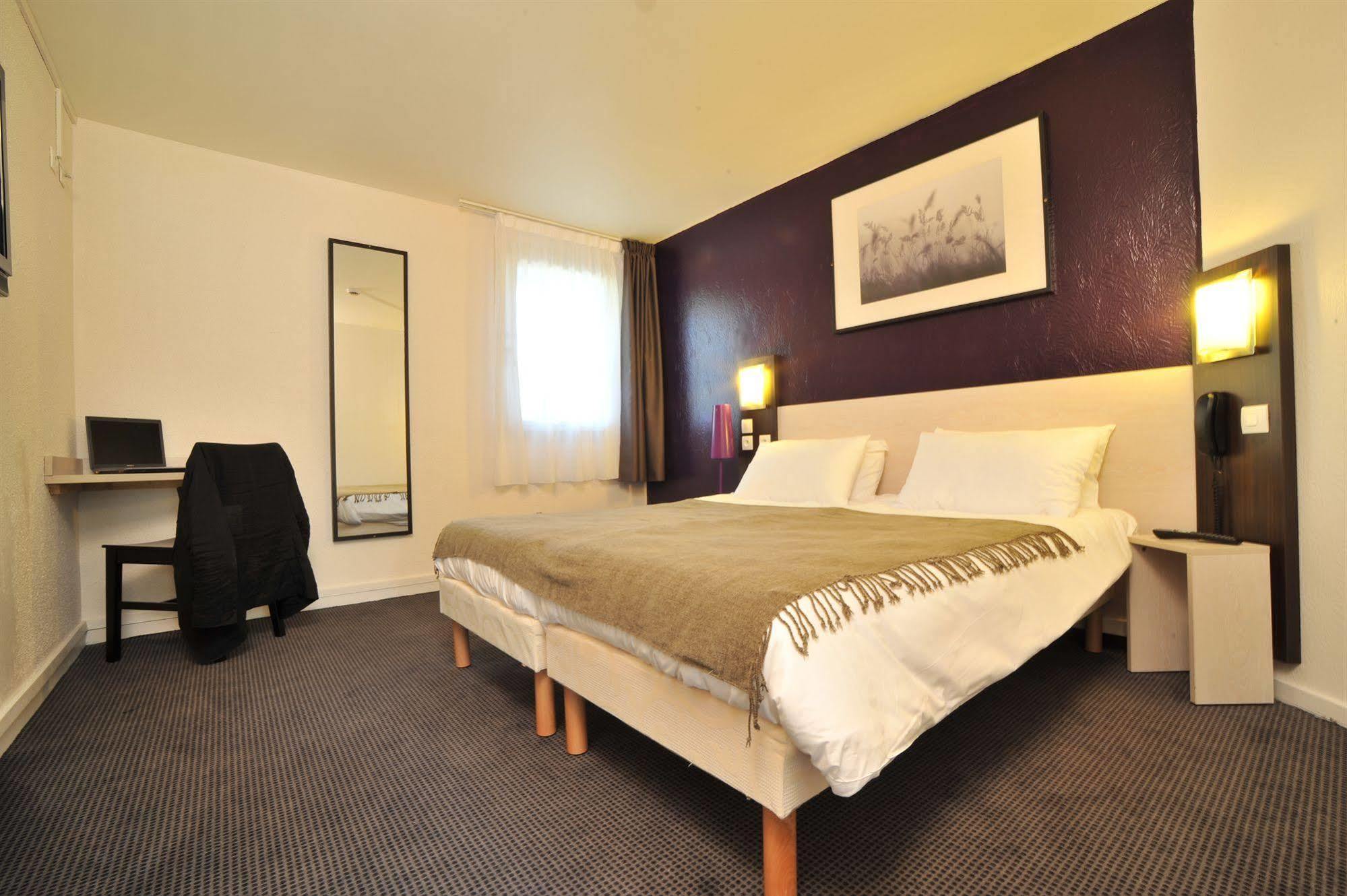 Hotel Brit Lyon Nord 2*
